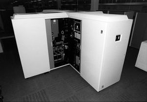 Foto des IBM-3090 Großrechner